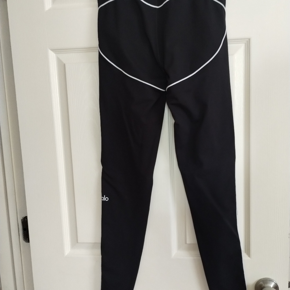 ALO Airbrush High Waist Black Leggings With Sports Bra Medium - Picture 4 of 10
